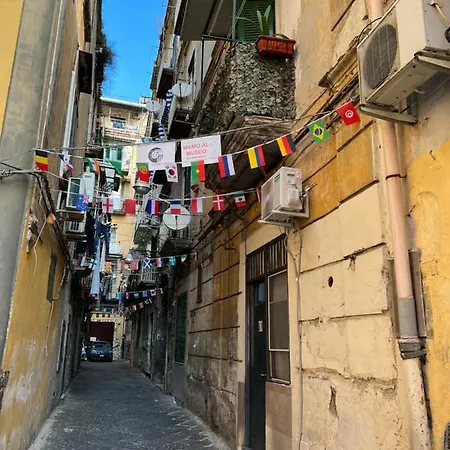 Alojamento de Acomodação e Pequeno-almoço Museo Nápoles